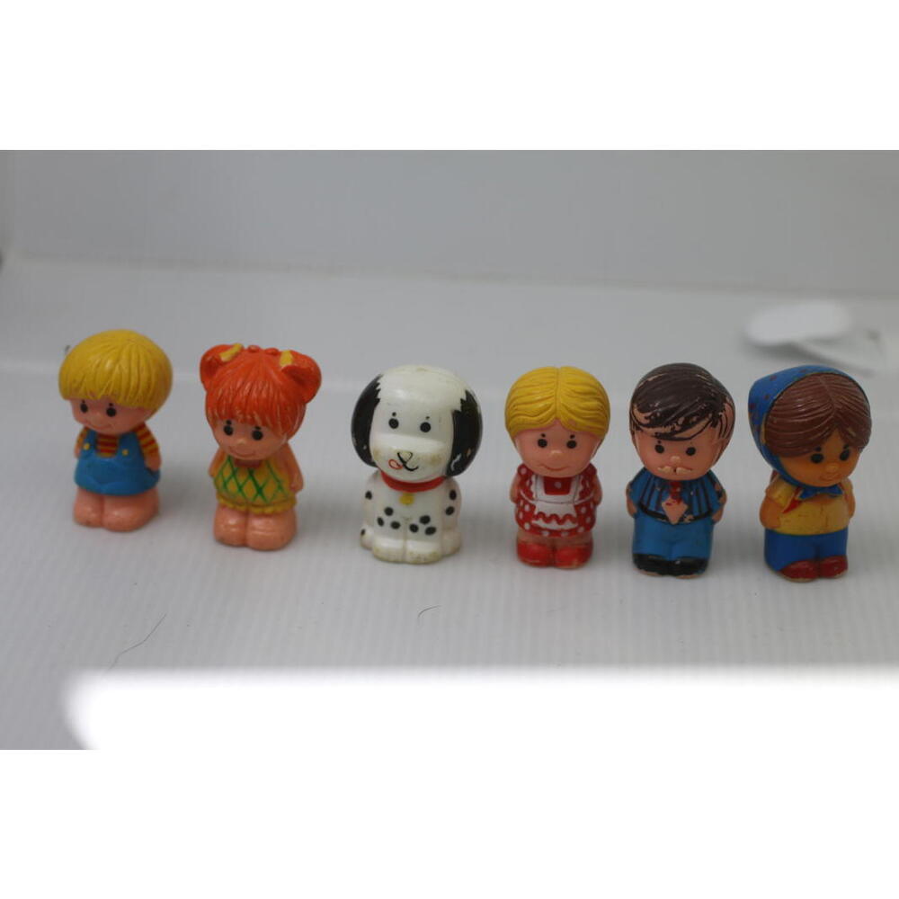 Vintage 1975 Kenner Tree Tots Family dad dog girl Treehouse Toys lot Figures 6